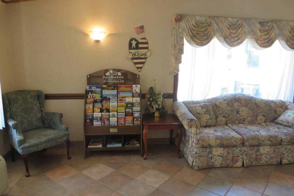Knights Inn Canton Extérieur photo