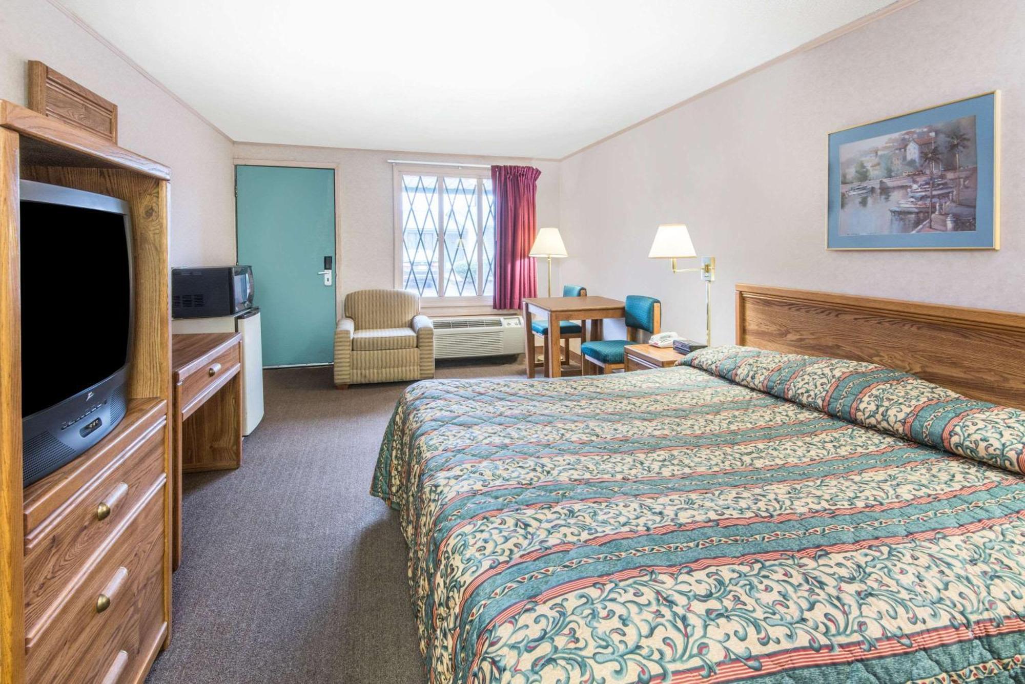 Knights Inn Canton Extérieur photo